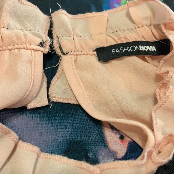 Ruffle top - Picture 2 of 4